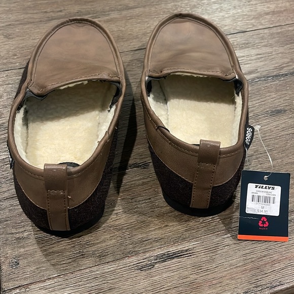 Slip on Cords NWT - Picture 3 of 5